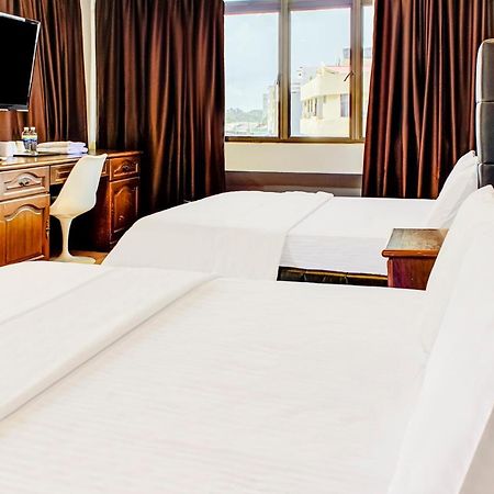 Tai Hoe Hotel Pengerang Kampung Sungai Rengit Eksteriør bilde
